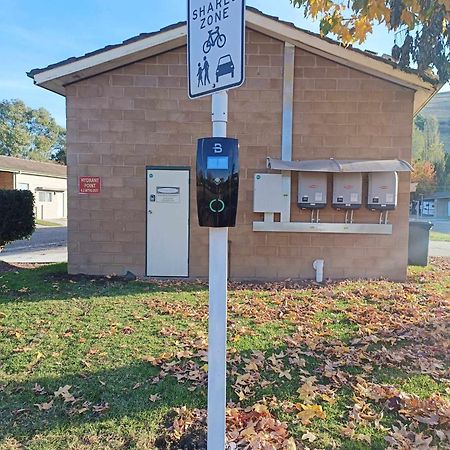 Gundagai Cabins & Tourist Park 외부 사진